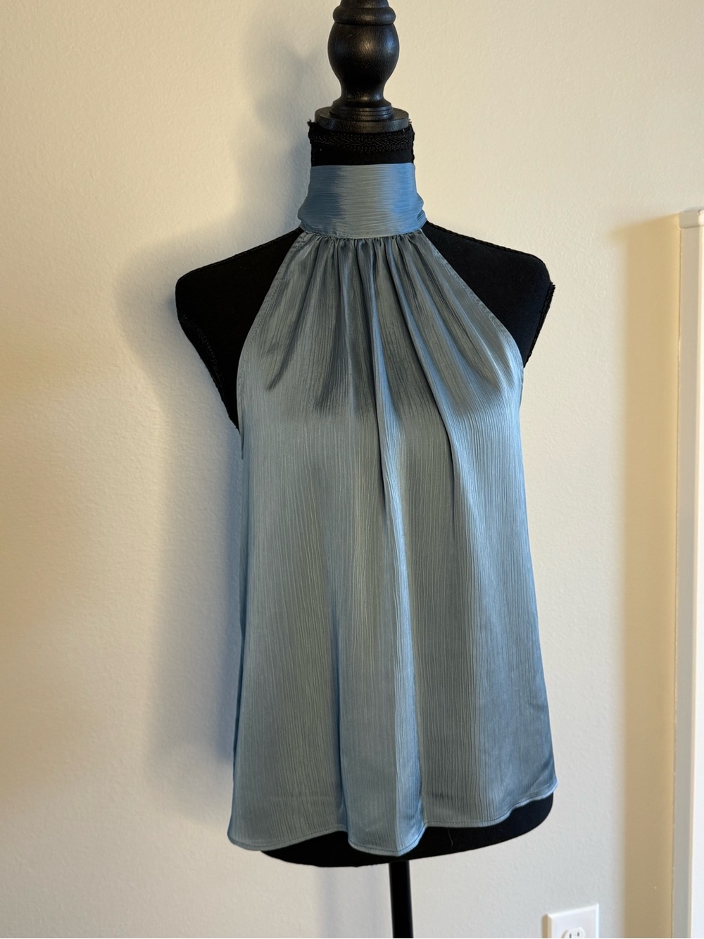 1.STATE Size S Blue Gray Pleated Halter Blouse Tie Neck Sleeveless Top